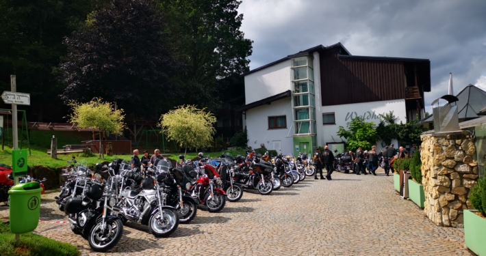 motorrad-waldhotel